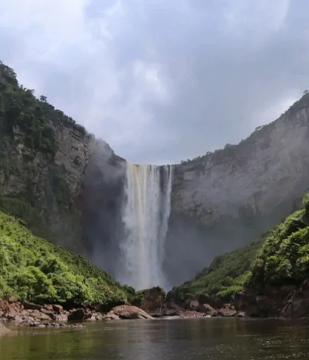 Kaieteur Falls in full flow